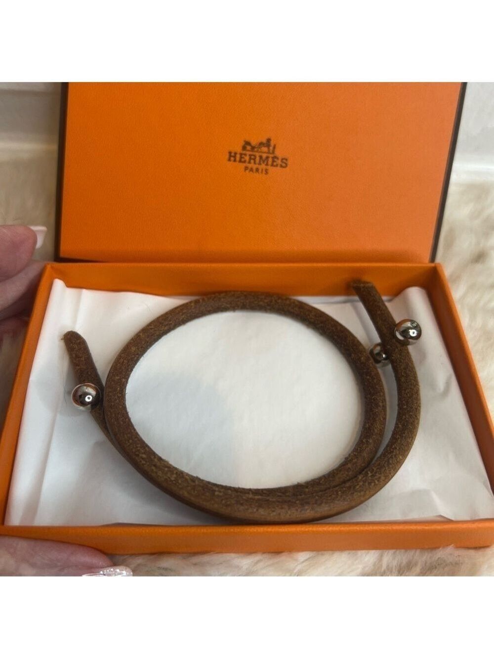 HERMES LEATHER BANGLE UNISEX BRACELET WITH BOX - Picture 8 of 15